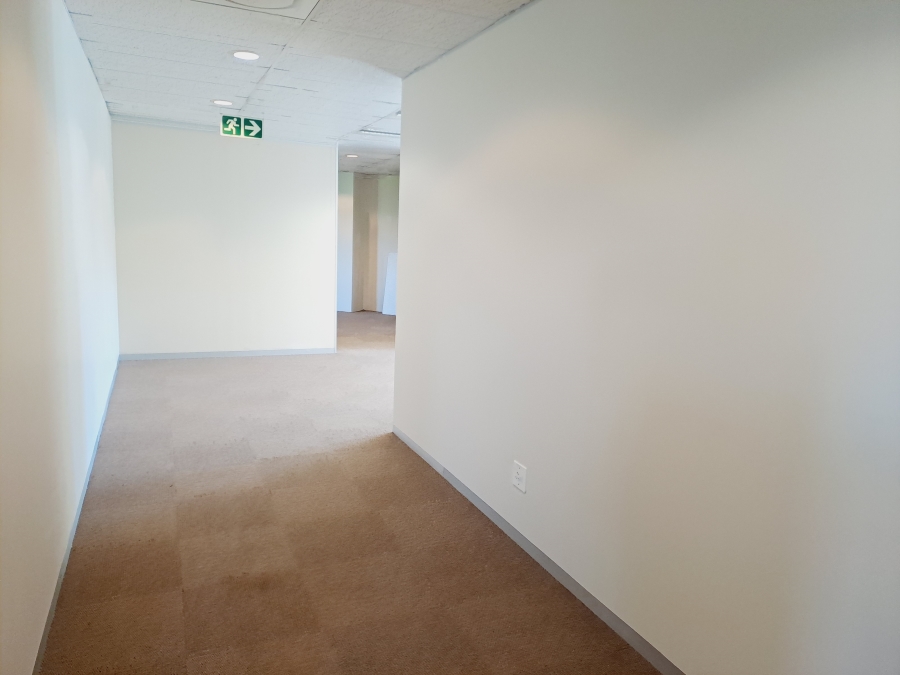 To Let commercial Property for Rent in Rosenpark Western Cape